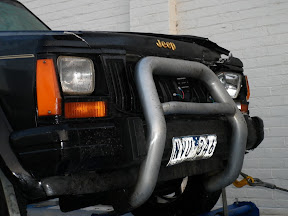 What do you get when you cross a jeep with a roo – No Winners